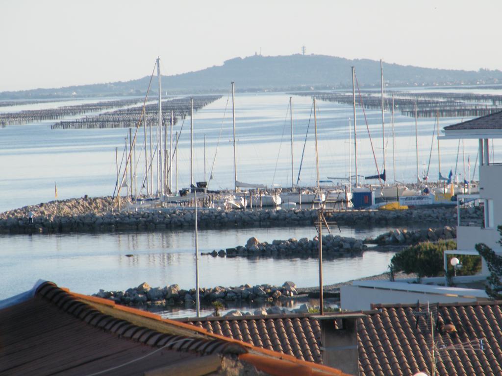 Chambres D'Hotes La Maison Sur Le Port Mèze Exteriör bild