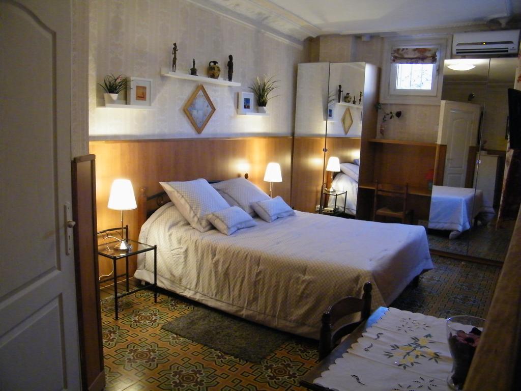 Chambres D'Hotes La Maison Sur Le Port Mèze Rum bild